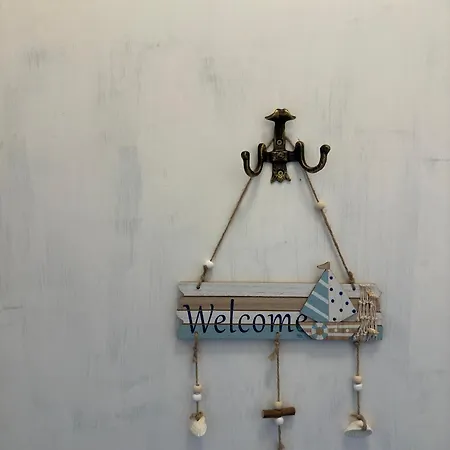 Apartament Something In French *